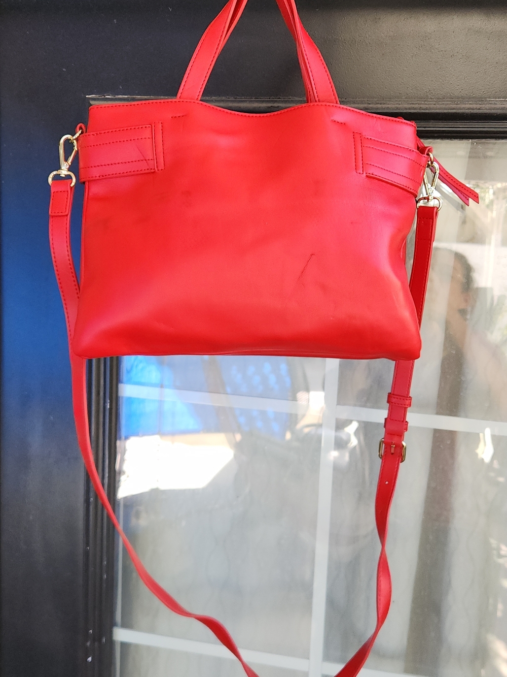 Love Moschino Red Satchel with Gold Heart-Chain - Picture 6 of 9